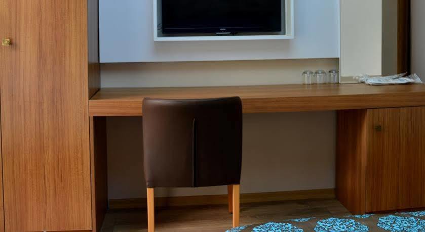 Centro Park 3*